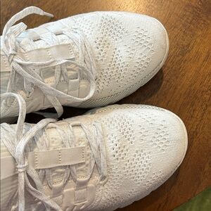 Under Armour White Sneakers HOVR Tristse Size 7.5